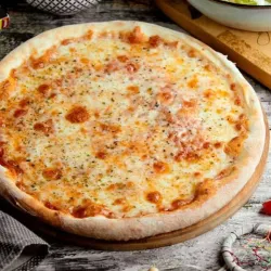 PIZZA QUESO MANCHEGO