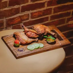 POLLO FRITO CON CONTRA MUSLOS 