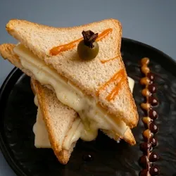 SANDWICH DE QUESO GOUDA
