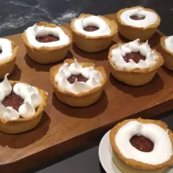 Docena de Tartaletas de Guayaba Decoradas con Nata o Merengue *Postre Delicioso