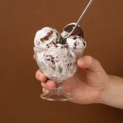 Helado de Rizado de Vainilla - Tina de 4.5 litros - *Cremoso y con chocolate