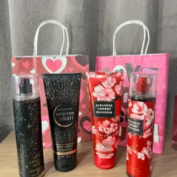 Juego de Crema y Colonia de Fina Fragancia y Cuidado de la Piel *USA- The Bath and Body Works*