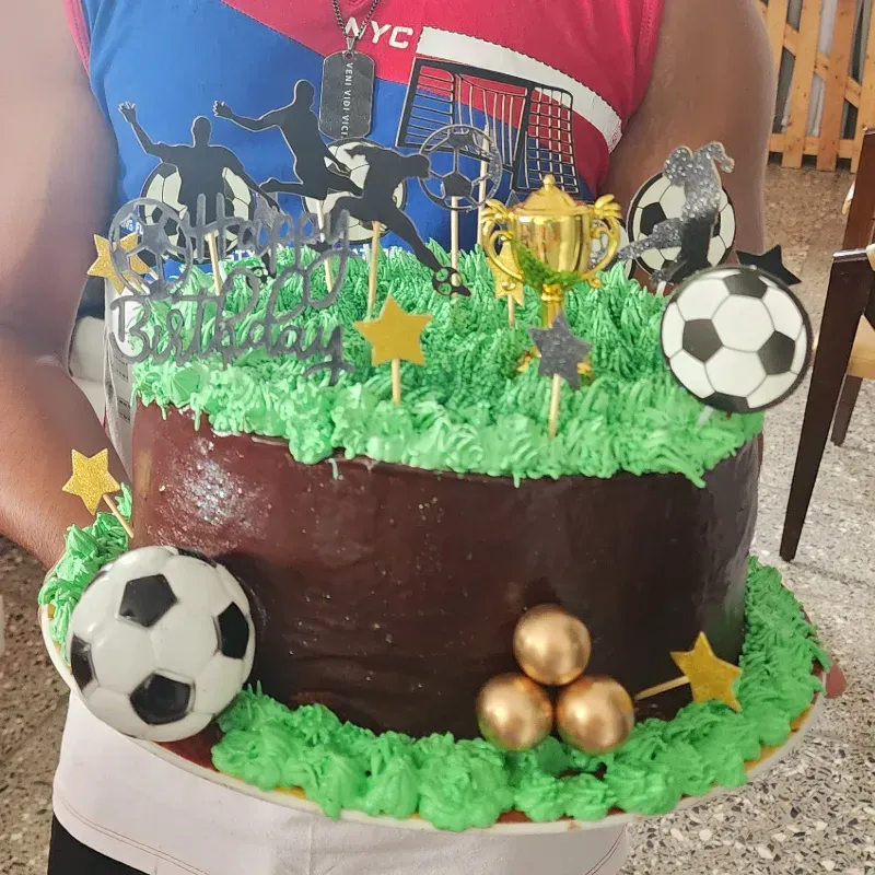 Tarta de Merengue Italiano Decorada con Foami a Gusto del Cliente