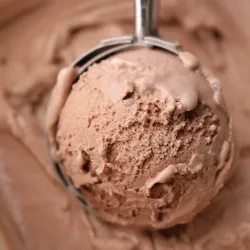Helado de Chocolate Cremoso- Caja de 3.6 Litros