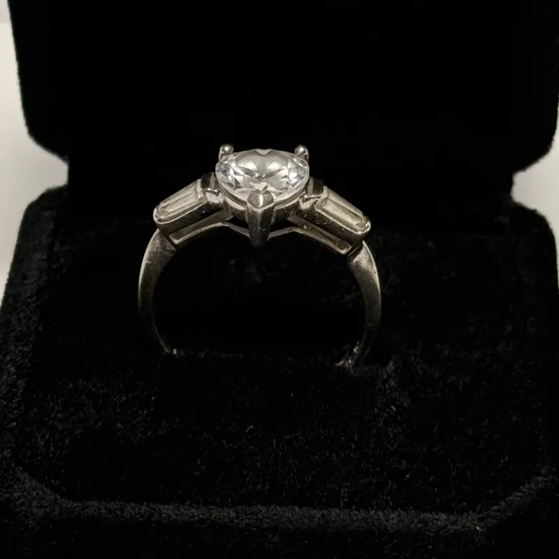 Anillo Corazón en Plata 925 con Zirconia – Elegancia Romántica y Brillo Infinito