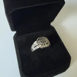 Anillo de Plata 925 con Diseño Elegante y Brillo Deslumbrante
