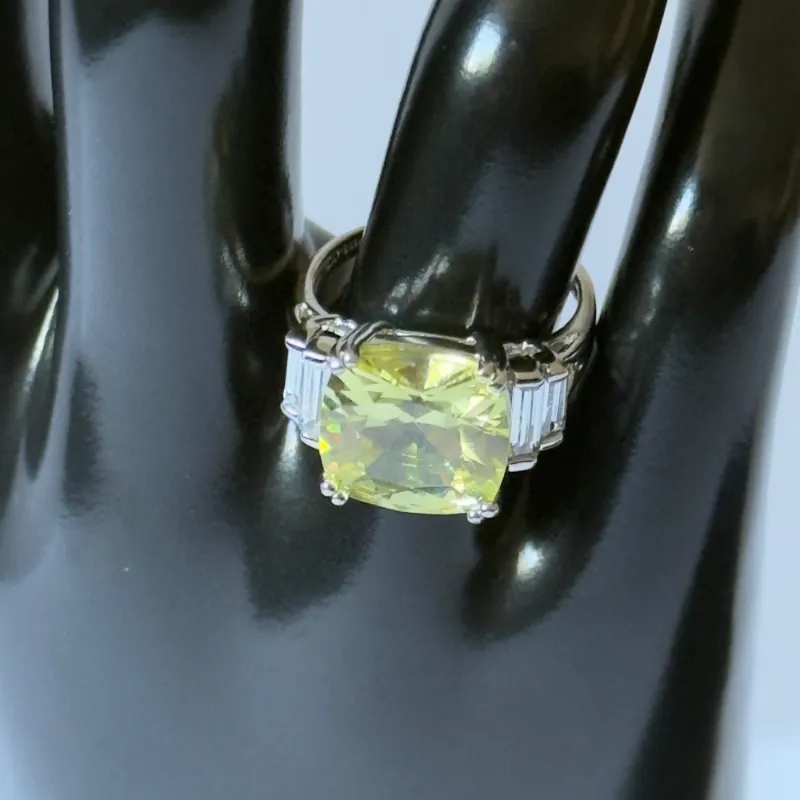 💛 Anillo de Plata 925 con Piedra Amarilla Corte Esmeralda – Talla 1