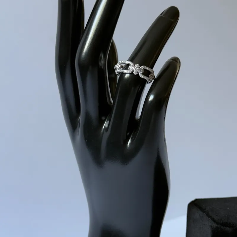 ✨ Anillo de Plata 925 con Zirconias Brillantes – Elegancia y Estilo