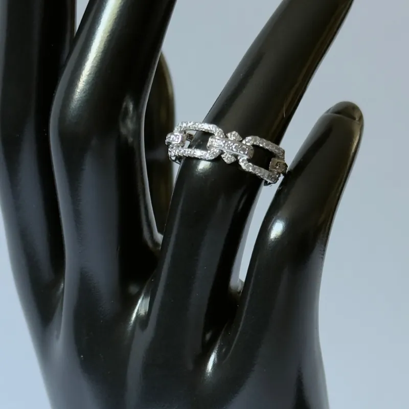 ✨ Anillo de Plata 925 con Zirconias Brillantes – Elegancia y Estilo