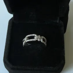 ✨ Anillo de Plata 925 con Zirconias Brillantes – Elegancia y Estilo