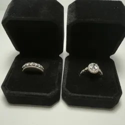 Set de Anillos de Compromiso Elegante ✨ | Diseño Halo & Banda Brillante