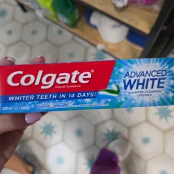 Pasta Colgate Advanced White