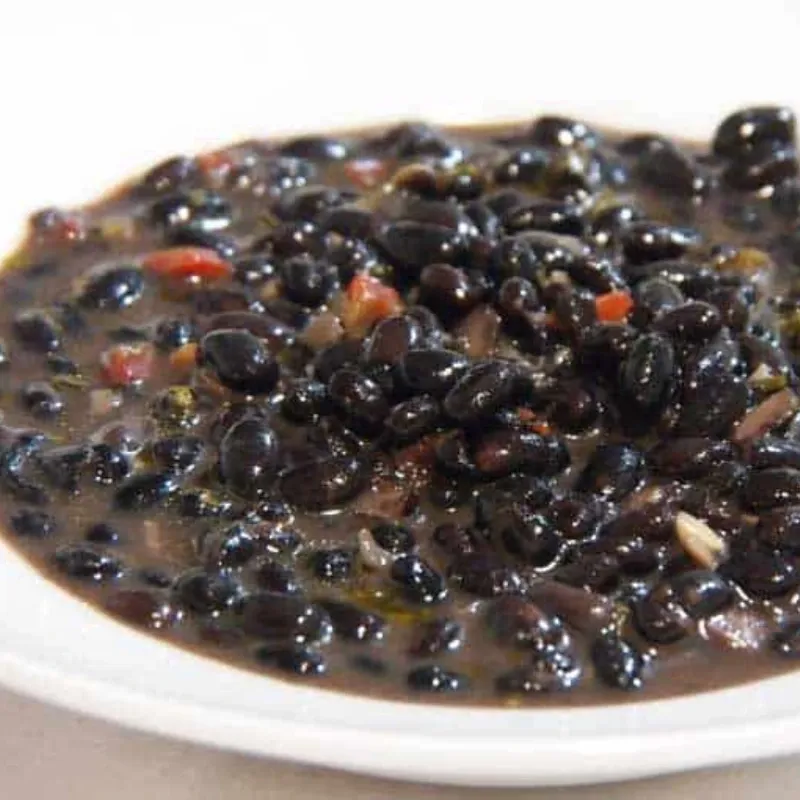 Potaje de Frijoles Negro.