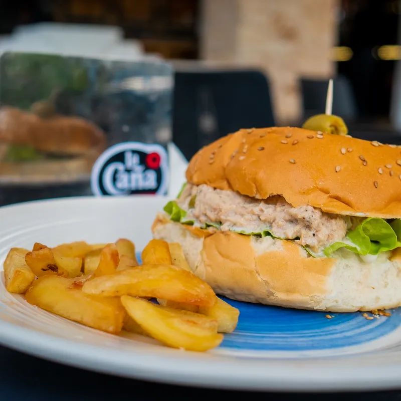 BOCADILLO DE ATÚN!!