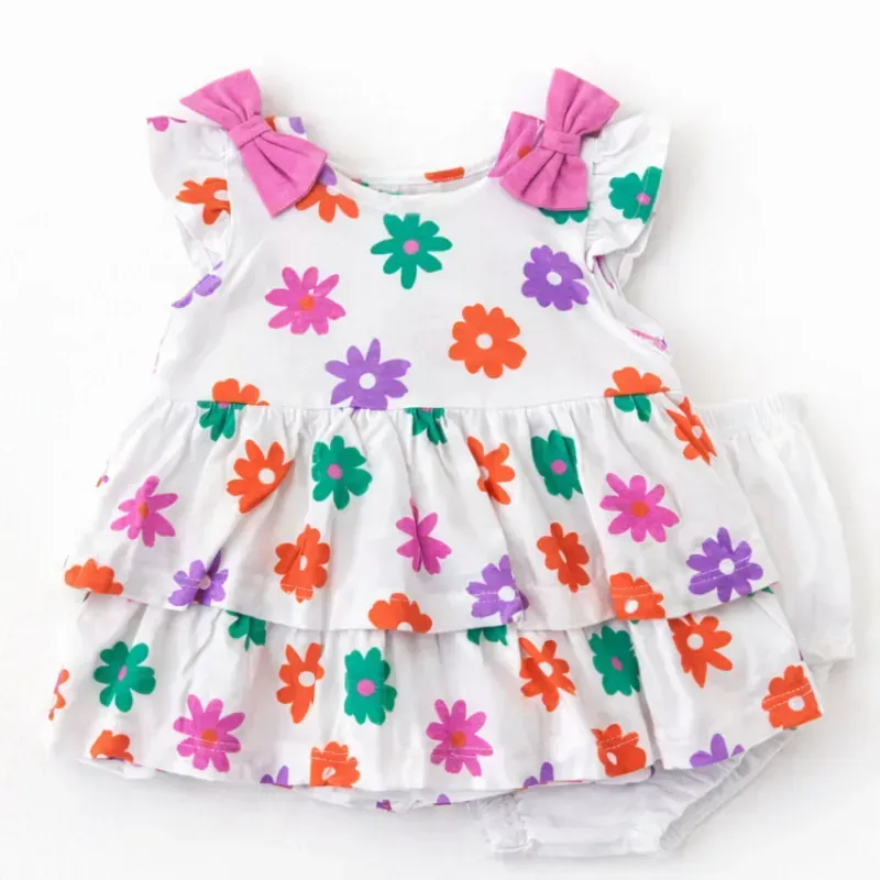 Conjunto Blanco Floral con Vestido y Cubrepañal