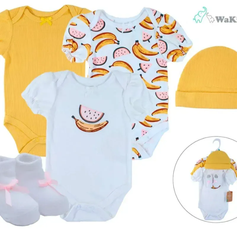 Conjunto de Body, babero y gorro para Bebé.