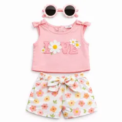 Conjunto Durazno y Blanco con Top, Short de Flores y Gafas 