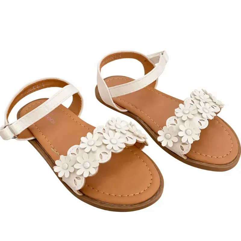 Sandalias con Florecitas Blancas