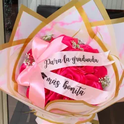 RAMO DE FLORES ETERNAS GRADUACIÓN 