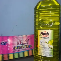 Pomos de lavavajilla con paquete de esponjas para fregar