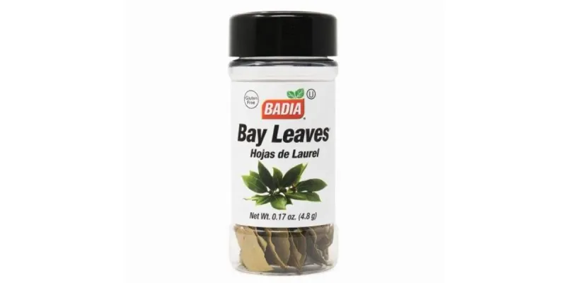 Hojas de laurel entera