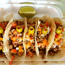 Tacos de picadillo de pollo
