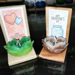 Cuadritos con postal y vela