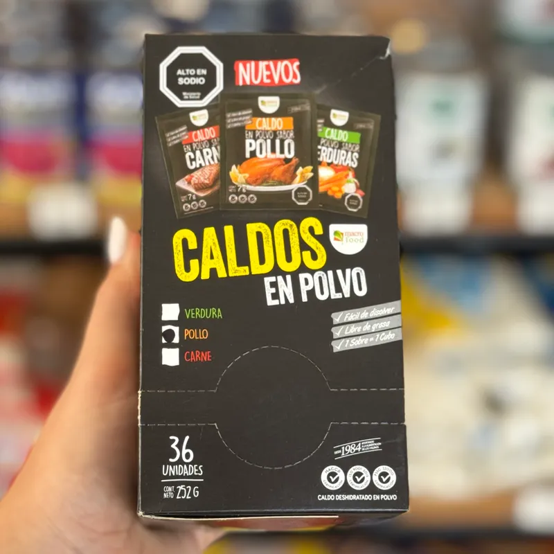 Caldos en polvo de pollo, cerdo y verduras 