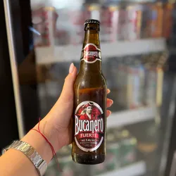 Cerveza Bucanero de botella