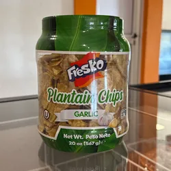 Chips de plátano verde con ajo
