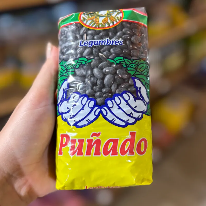 Frijoles negros PUÑADO