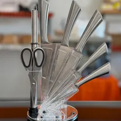 Juego de cuchillos plateados 