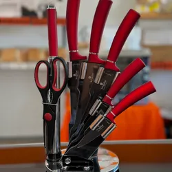 Juego de cuchillos rojos