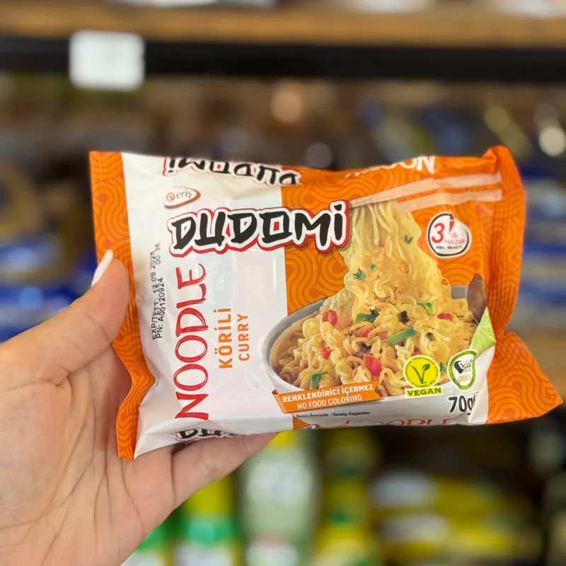 Ramen de curry / Sopa instantánea de curry