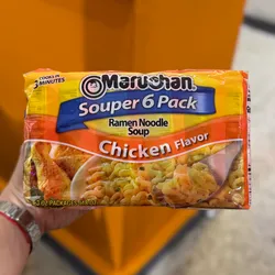 Sopa instantánea estilo ramen