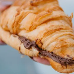 Croissant con Nutella 