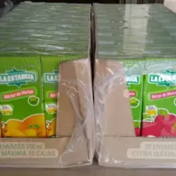 Cajas de jugo chiquitas 