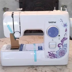 ✨ 🪡🧵EXCELENTE MÁQUINA DE COSER DE 17 PUNTADAS AL MEJOR PRECIO DE LA HABANA.Práctica y completa!