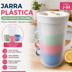 Jarra plástica con vasos de colores