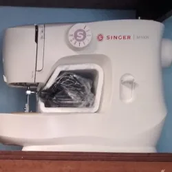 Máquina de coser Singer M1605- 140 usd BOBINA METÁLICA.