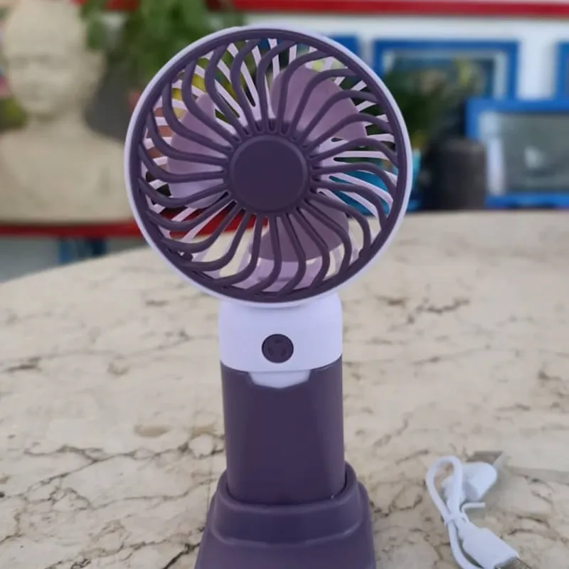 Ventilador portátil de mano.