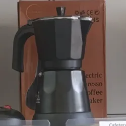 Cafetera eléctrica de 6 tazas