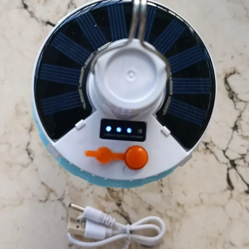 Lámpara recargable en forma de bombillo