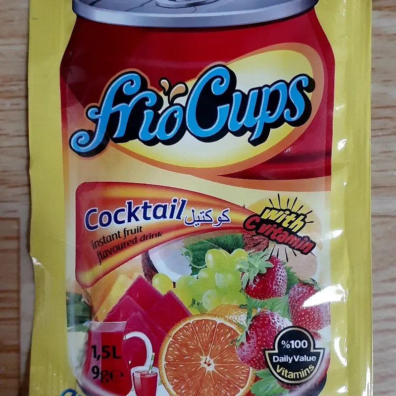 Refresco Frio Cups  sabor  Coctel ( 1.5Lt )