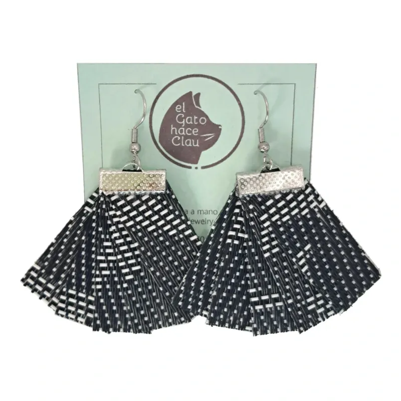 Aretes Abanico Negro