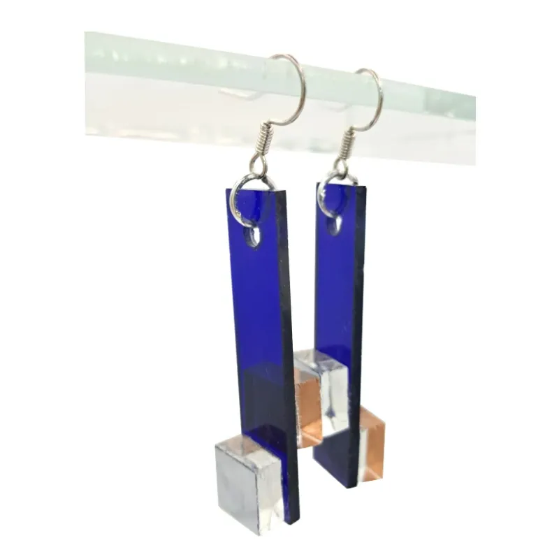 Aretes Alternos de Vidrio Azul