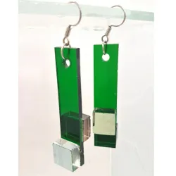 Aretes Alternos de Vidrio Verdes