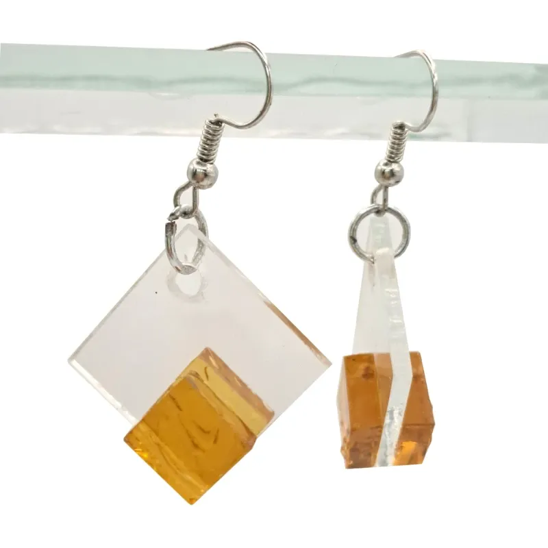 Aretes Cuadrados de Vidrio Ambar
