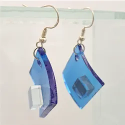 Aretes Curvos de Vidrio Azules Cuadrados