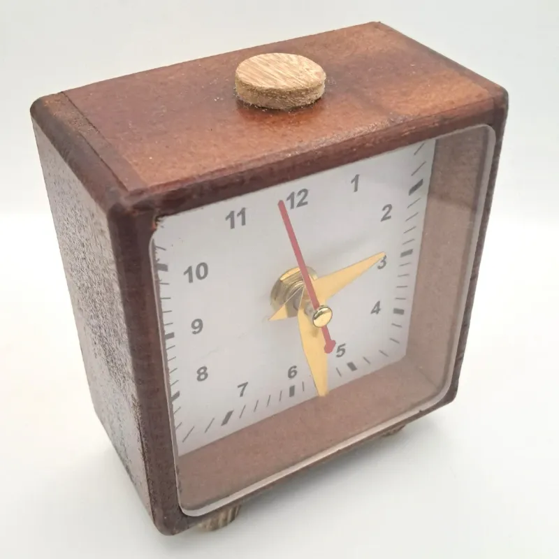 Reloj de Madera Cuadrado